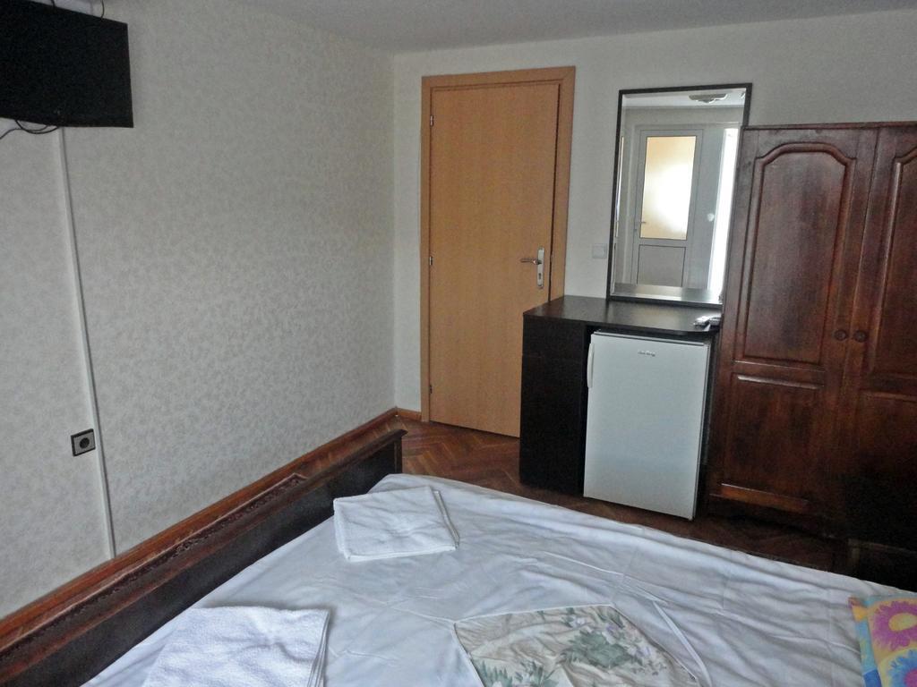 Guest Rooms Casa Luba Sveti Vlas Ruang foto