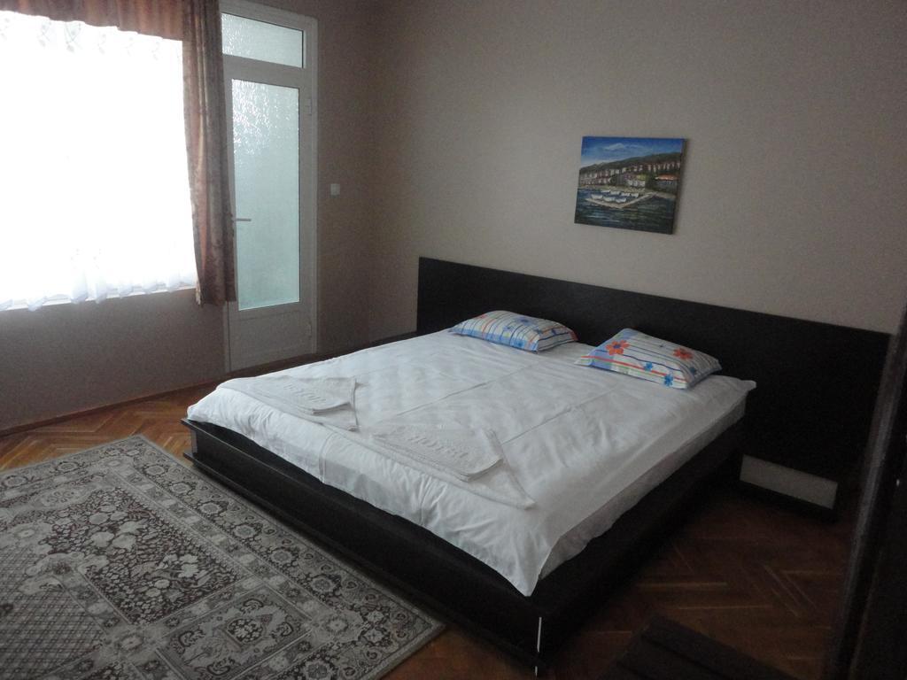 Guest Rooms Casa Luba Sveti Vlas Ruang foto