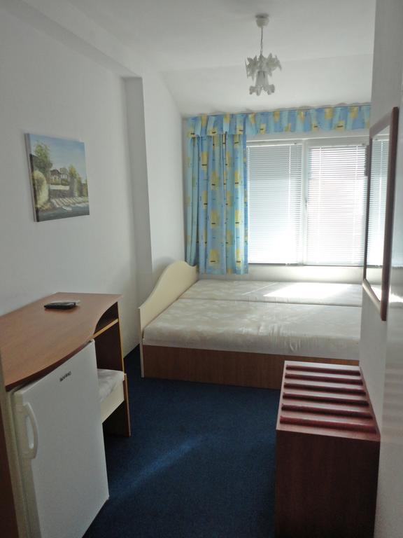 Guest Rooms Casa Luba Sveti Vlas Ruang foto