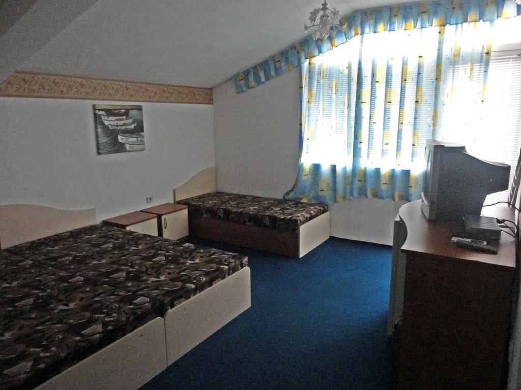 Guest Rooms Casa Luba Sveti Vlas Ruang foto