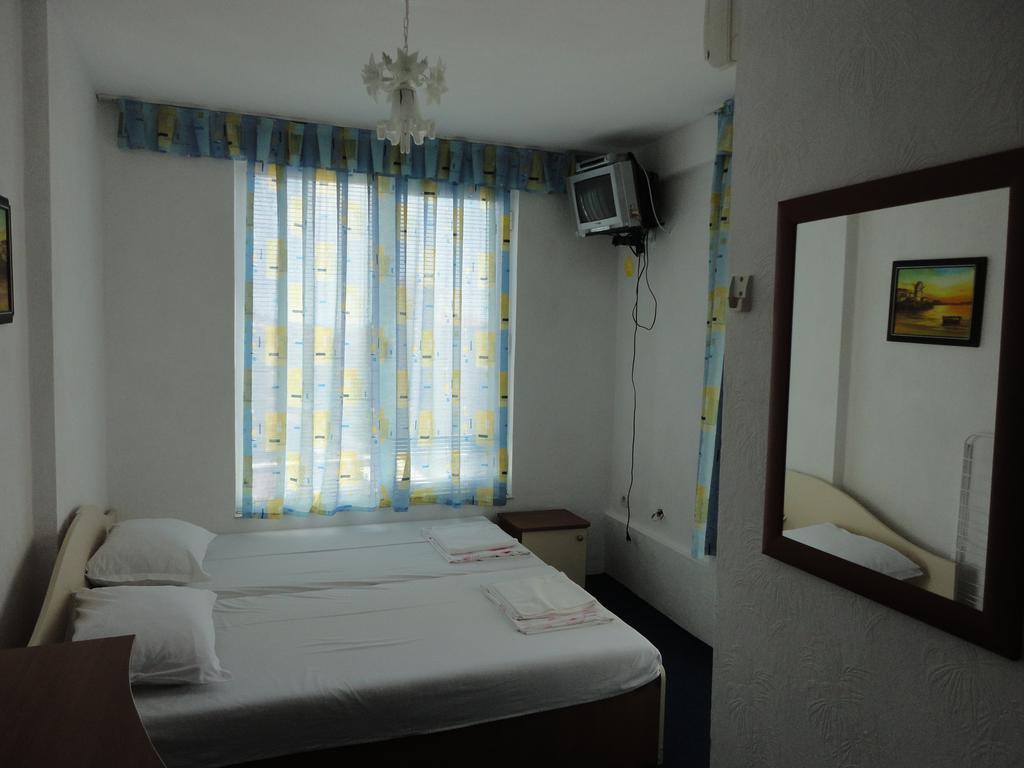 Guest Rooms Casa Luba Sveti Vlas Ruang foto